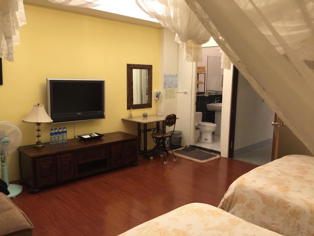 לינה וארוחת בוקר Jiaxin Yaya House חדר תמונה