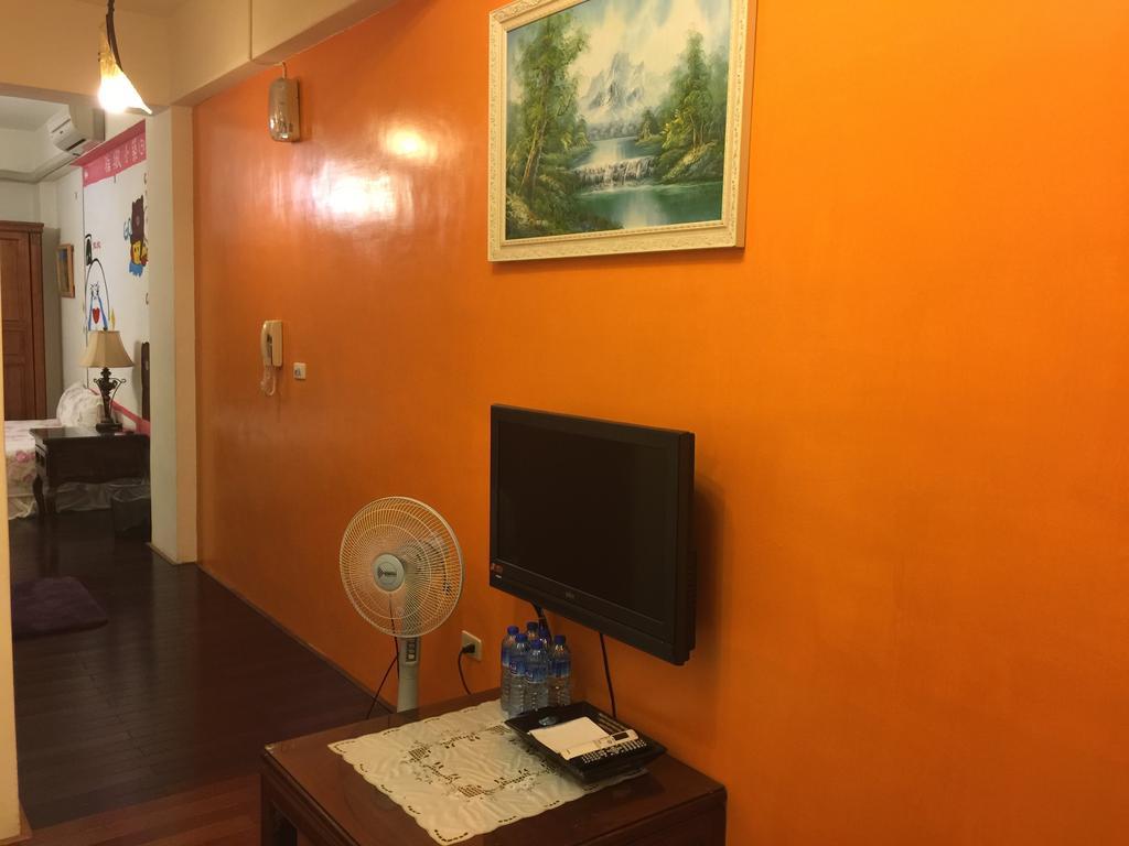 לינה וארוחת בוקר Jiaxin Yaya House חדר תמונה